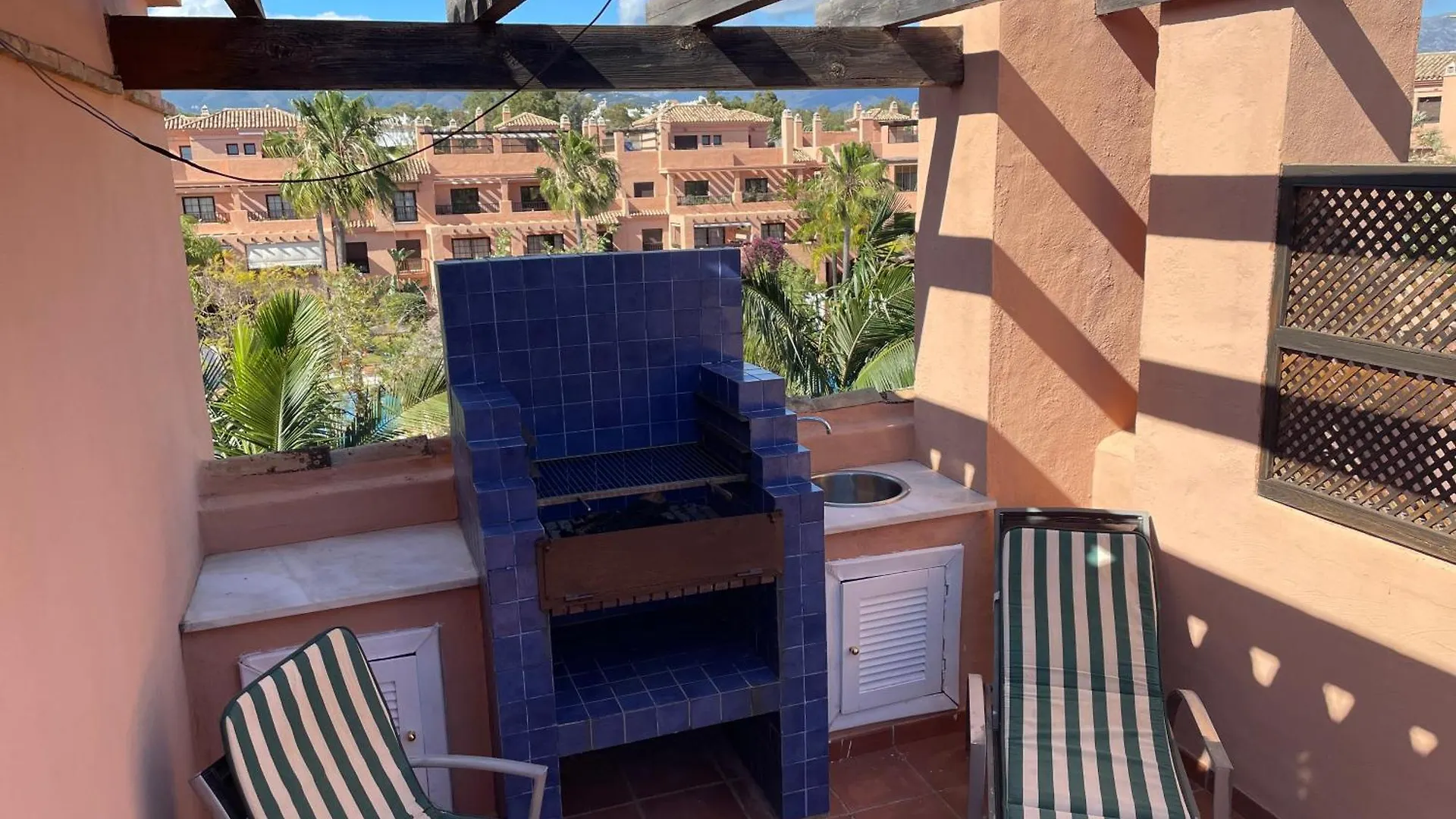 Hacienda Del Sol Apartment Estepona